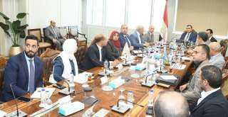 وزير الإسكان يبحث عددًا من الفرص الاستثمارية بالمدن الجديدة ومنطقة ماسبيرو