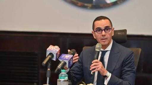 وزير الاستثمار يلتقي مع رؤساء كبرى شركات النسيج والملابس التركية