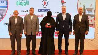 وزير البترول ومحافظ الإسكندرية يفتتحان تطوير قرى منطقة كنج مريوط| صور