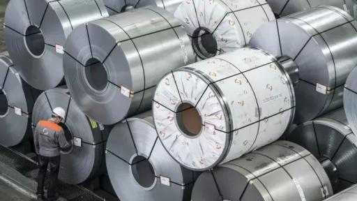 «مصر للألومنيوم» ترفع أسعار معظم منتجاتها الموردة للمصانع 5 آلاف جنيه بالطن... «مصر للألومنيوم» ترفع أسعار معظم منتجاتها الموردة للمصانع 5 آلاف جنيه بالطن لشهر نوفمبر