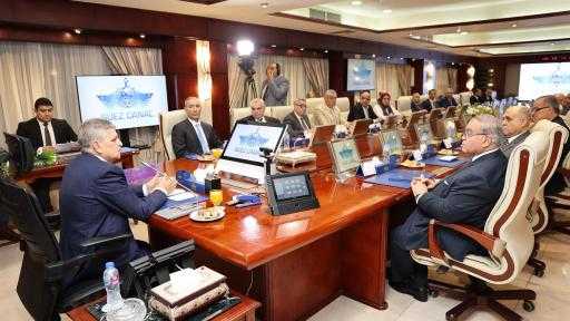 الأعلى منذ حرب غزة.. ”ربيع”: عبور 229 سفينة لقناة السويس خلال أكتوبر... الأعلى منذ حرب غزة.. ”ربيع”: عبور 229 سفينة لقناة السويس خلال أكتوبر الماضي