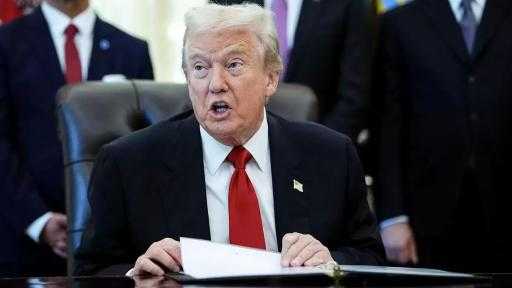 ترامب يهاجم توسّع شبكات تلفزيونية ويحذر من منحها نفوذًا أكبر