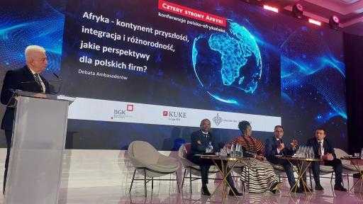 ”التمثيل التجاري” يروج للفرص الاستثمارية في مصر خلال مؤتمر ببولندا