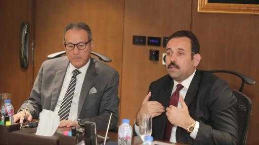 ”مستقبل مصر” والبنك الأهلي يبحثان توفير التمويلات للشركات المنفذة للمشروعات الضخمة