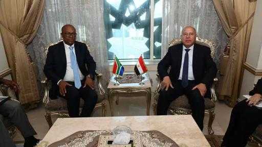 مصر وجنوب إفريقيا تبحثان التعاون بمجالات النقل والصناعة والمناطق اللوجستية