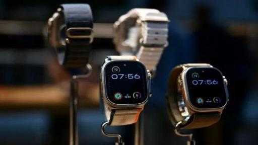 لجنة التجارة الأمريكية تبحث حظر استيراد ساعات أبل ووتش لجنة التجارة الأمريكية تبحث حظر استيراد ساعات أبل ووتش
