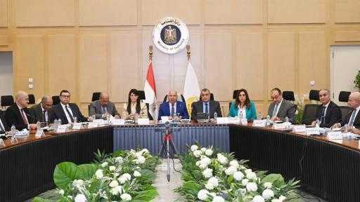 مجموعة التنمية الصناعية تُوافق على طلبات توفير الطاقة لـ7 مصانع باقتصادية قناة... مجموعة التنمية الصناعية تُوافق على طلبات توفير الطاقة لـ7 مصانع باقتصادية قناة السويس