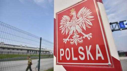 بولندا تنهي الإغلاق الاحترازي لمطاراتها قرب الحدود الأوكرانية بولندا تنهي الإغلاق الاحترازي لمطاراتها قرب الحدود الأوكرانية