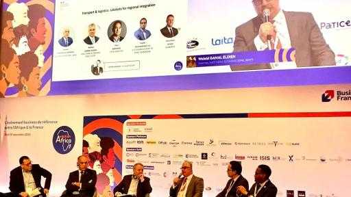 ”جمال الدين”: المنطقة الاقتصادية لقناة السويس تمثل منصة محورية لدعم حركة التجارة... ”جمال الدين”: المنطقة الاقتصادية لقناة السويس تمثل منصة محورية لدعم حركة التجارة الإقليمية والدولية