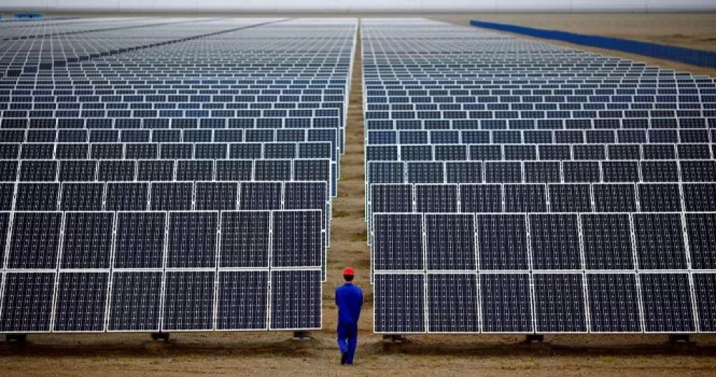 تركيبات الألواح الشمسية في الصين تواصل توسعها خلال أكتوبر