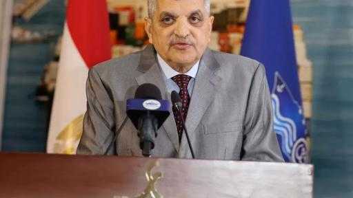 أسامة ربيع: نجاح جهود إنقاذ طاقم سفينة ”FENER” بعد اتجاهها للغرق أسامة ربيع: نجاح جهود إنقاذ طاقم سفينة ”FENER” بعد اتجاهها للغرق