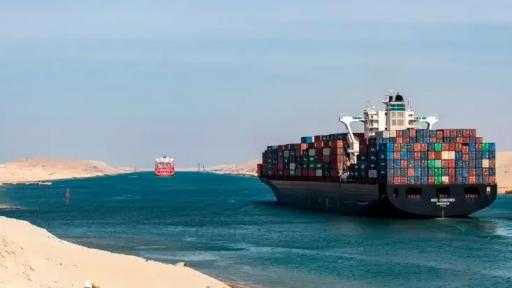 قناة السويس تتجاوز الانكماش وتحقق نموًا بنسبة 8.6% للمرة الأولى منذ ديسمبر 2024