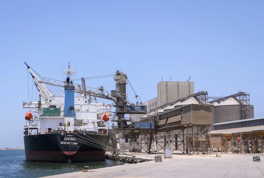 ميناء دمياط