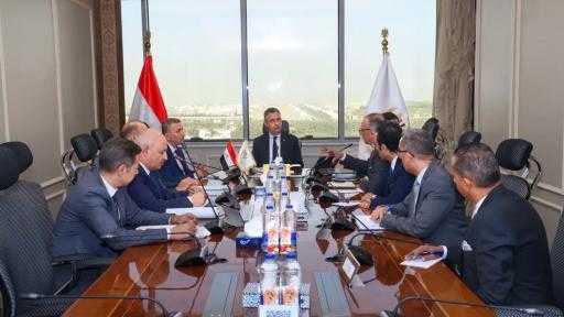 وزير التموين يُتابع مع ”العامة لتجارة الجملة” توافر السلع الأساسية استعدادًا لرمضان وزير التموين يُتابع مع ”العامة لتجارة الجملة” توافر السلع الأساسية استعدادًا لرمضان