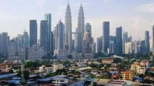 مركز طاقة مرتبط بملك ماليزيا يستهدف جذب استثمارات بقيمة 35 مليار دولار