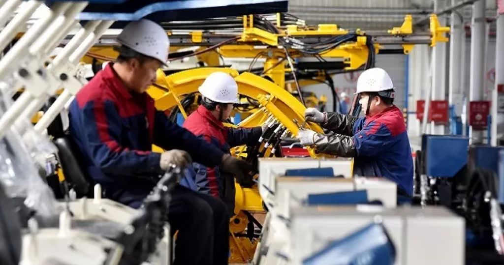 انكماش نشاط المصانع الصينية مجددا في نوفمبر وتباطؤ نشاط الخدمات