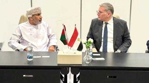 وزير البترول يبحث مع شركتين عمانيتين التعاون في تنفيذ مشروعات الهيدروجين الأخضر وزير البترول يبحث مع شركتين عمانيتين التعاون في تنفيذ مشروعات الهيدروجين الأخضر