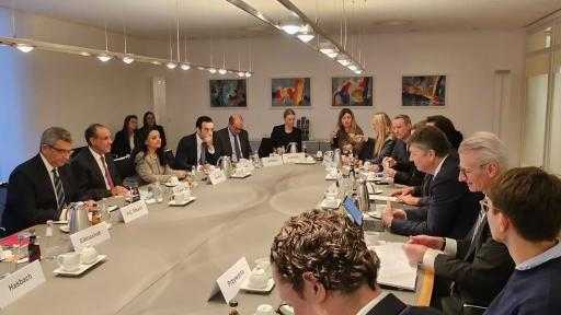 وزير الخارجية يستعرض جهود تحسين بيئة الاستثمار خلال منتدى أعمال بحضور كبرى الشركات الألمانية