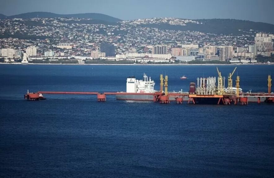 كازاخستان تطلب من أوكرانيا التوقف عن مهاجمة محطة نفطية بعد تعطل الصادرات