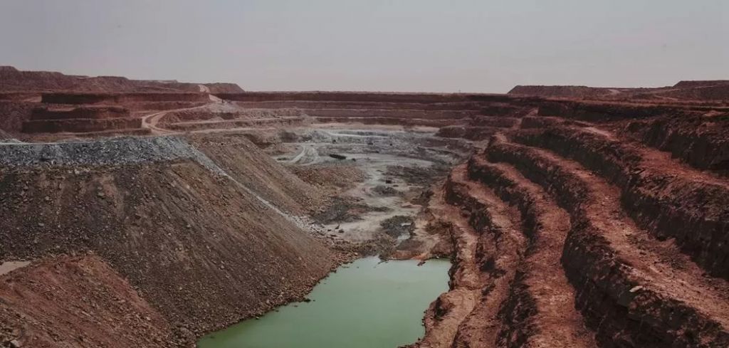 النيجر تطرح مخزونها من اليورانيوم للبيع في السوق الدولية