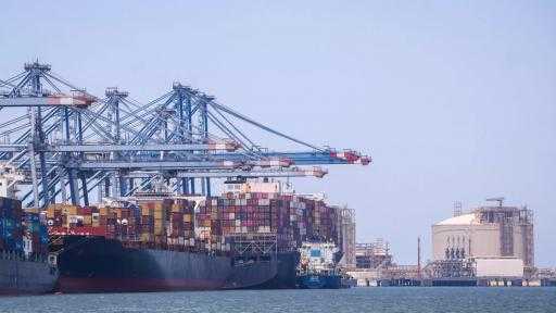 الأغذية والأدوية.. رئيس الجمارك: نستهدف خفض زمن الإفراج الجمركي إلى يومين للسلع... الأغذية والأدوية.. رئيس الجمارك: نستهدف خفض زمن الإفراج الجمركي إلى يومين للسلع الاستراتيجية