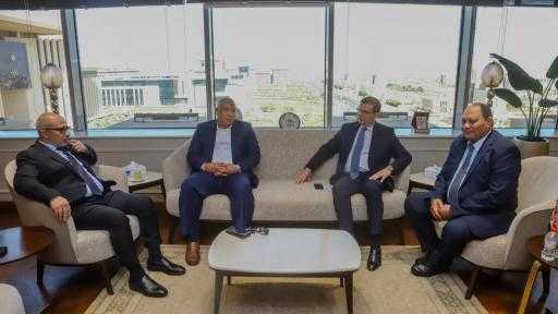 وزير الزراعة يُناقش تعزيز الاستثمار بمجال الإنتاج الحيواني في الوادي الجديد