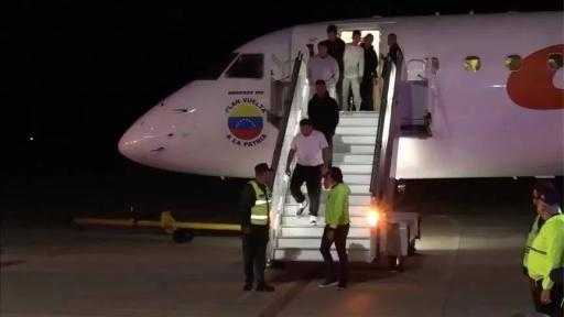فنزويلا توافق على استئناف رحلات إعادة المهاجرين من أمريكا