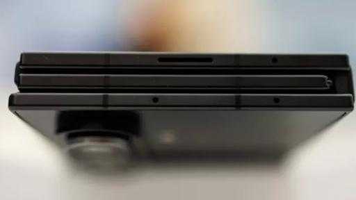 سامسونج تطلق أول جوال ثلاثي الطي