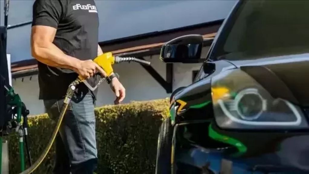 ترامب يعلن قواعد جديدة لكفاءة استهلاك السيارات للوقود