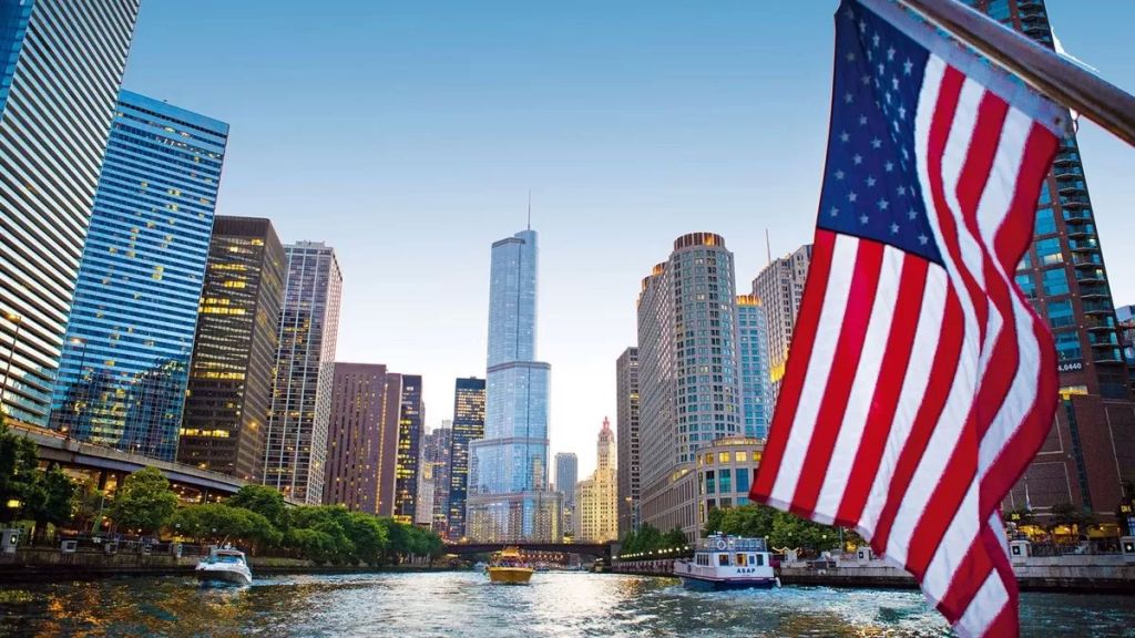 القطاع الخدمي الأمريكي يواصل التوسع في نوفمبر رغم انكماش التوظيف