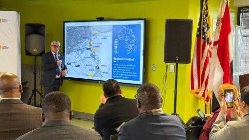 ”جمال الدين” يلتقي مع شركات أمريكية تعمل بمجالات حلول الطاقة والري المتطور ”جمال الدين” يلتقي مع شركات أمريكية تعمل بمجالات حلول الطاقة والري المتطور