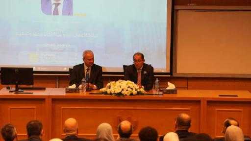 وزير المالية: السياسة الاقتصادية والمالية تركز على مساندة الإنتاج والتصدير وزير المالية: السياسة الاقتصادية والمالية تركز على مساندة الإنتاج والتصدير