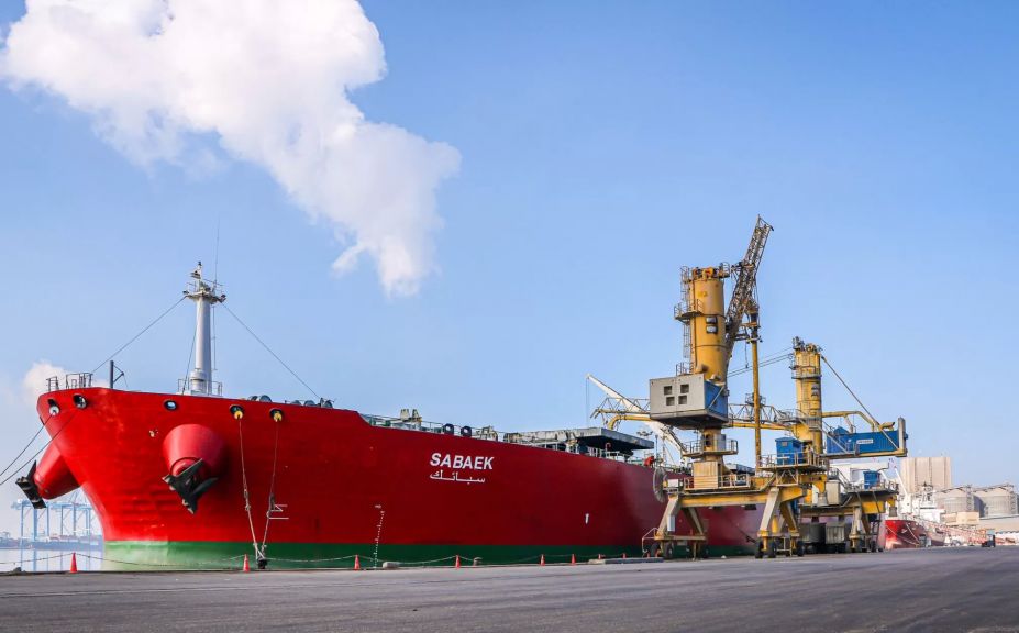 ميناء دمياط