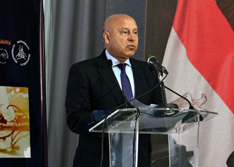 وزير الصناعة