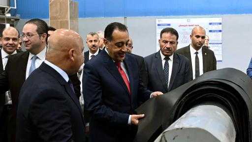 رئيس الوزراء يتفقد مشروع رفع كفاءة وتأهيل مركز تكنولوجيا دباغة الجلود