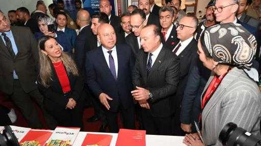 بمشاركة 1200 شركة.. وزير الصناعة يفتتح الدورة العاشرة لمعرض ”فوود أفريكا”| صور بمشاركة 1200 شركة.. وزير الصناعة يفتتح الدورة العاشرة لمعرض ”فوود أفريكا”| صور