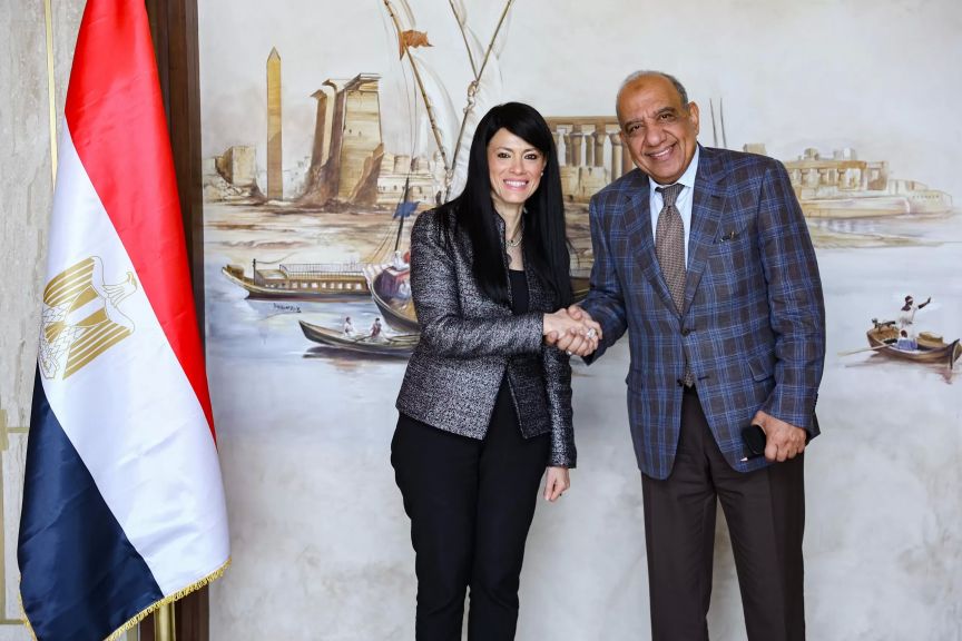 خلال اللقاء