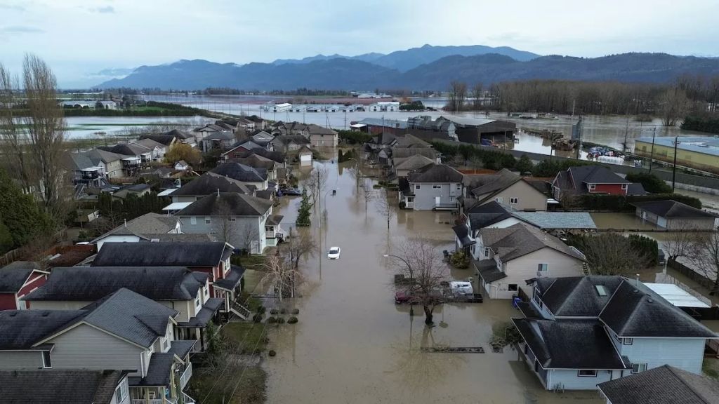 زلزال بقوة 6.7 درجة يهز شمال شرق اليابان وتحذير من تسونامي