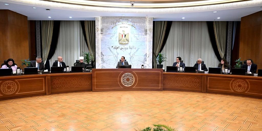 مدبولي يوجه بزيادة حجم الأنشطة والخدمات لمواطني المحافظات الحدودية