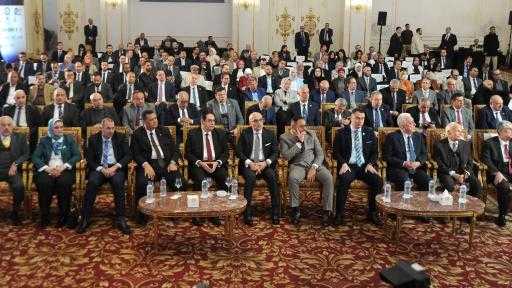 وزير قطاع الأعمال العام: ننفذ مشروعا للهيدروجين الأخضر الأكبر على مستوى القارة... وزير قطاع الأعمال العام: ننفذ مشروعا للهيدروجين الأخضر الأكبر على مستوى القارة الأفريقية