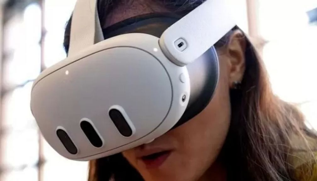 ميتا تدمج منصة ديزني+ في نظارات الواقع الافتراضي كويست