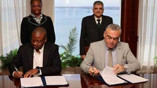 ”قناة السويس” و”المواني الناميبية” تُوقعان مذكرة تفاهم للتعاون في أعمال الإنشاءات البحرية