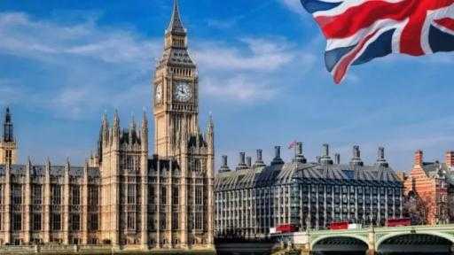 عجز الموازنة البريطانية في نوفمبر يتجاوز التوقعات