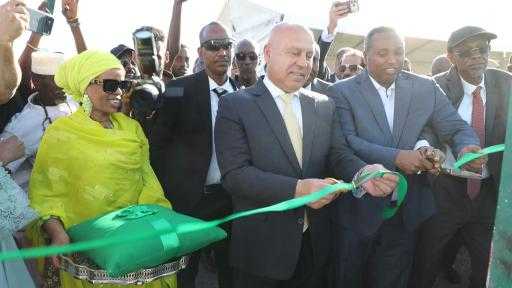 وزير الصناعة يشارك في  افتتاح محطة طاقة شمسية في جيبوتي