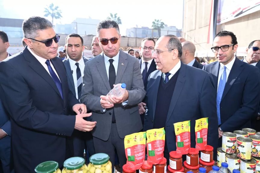 جولة الوزير بالسوق