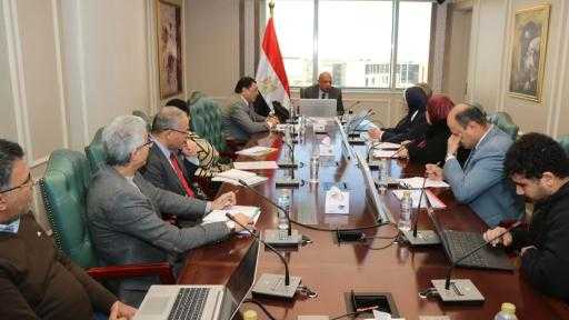 وزير الكهرباء يتابع خطة تدعيم الشبكة القومية وتعظيم مشروعات الطاقات المتجددة والربط... وزير الكهرباء يتابع خطة تدعيم الشبكة القومية وتعظيم مشروعات الطاقات المتجددة والربط الكهربائي