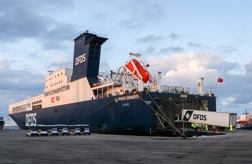 ميناء دمياط