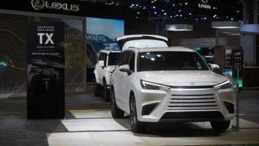 توقعات بارتفاع مبيعات السيارات الجديدة في أمريكا 2% خلال 2025