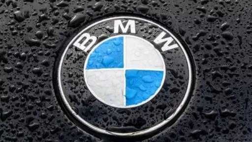 ”بي إم دبليو” تستدعي 59 ألف سيارة في أمريكا بسبب خلل فني قد يؤدي إلى ماس كهربائي