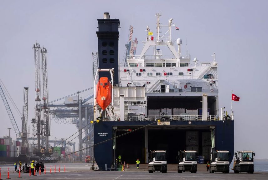 ميناء دمياط